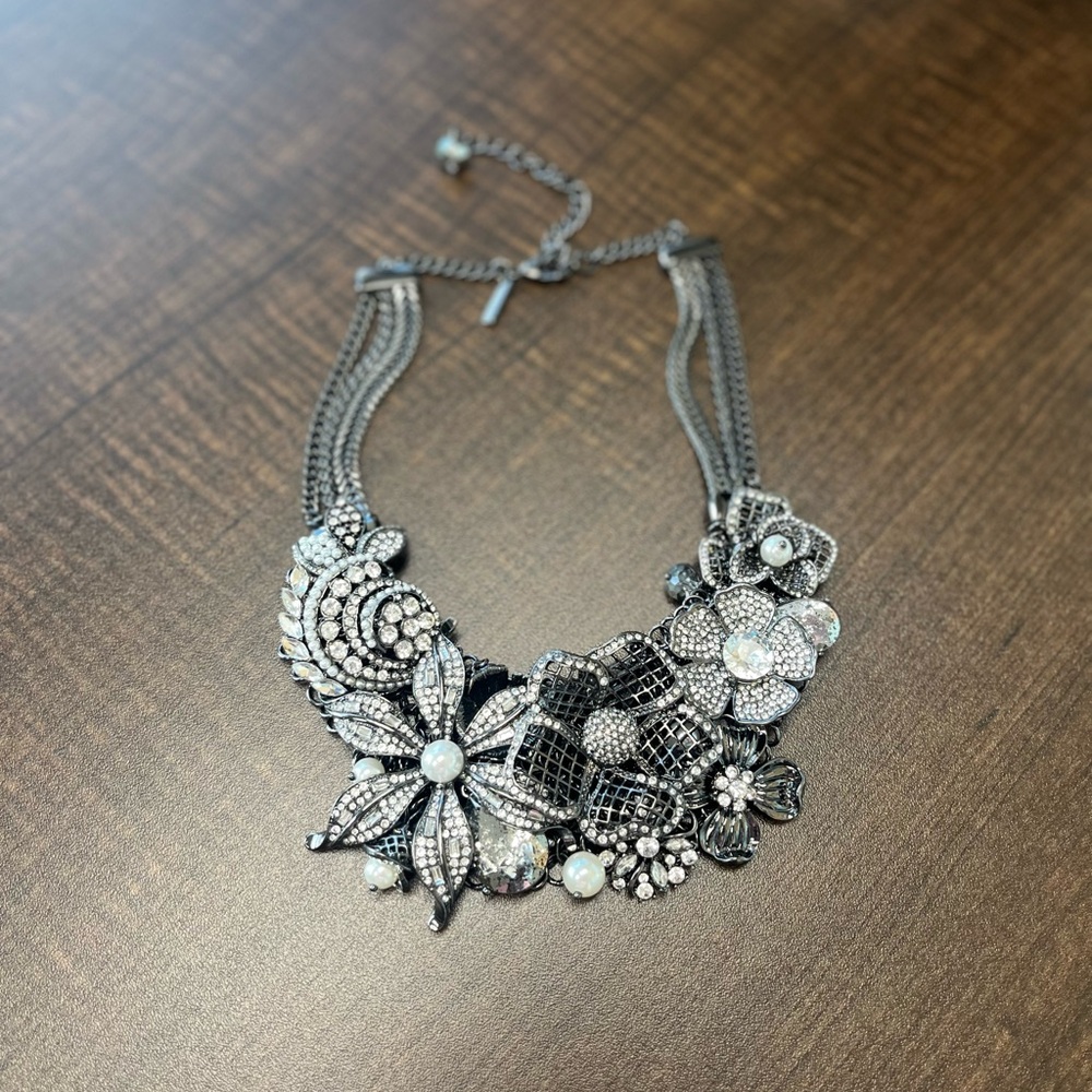 Elegant Floral Statement Necklace